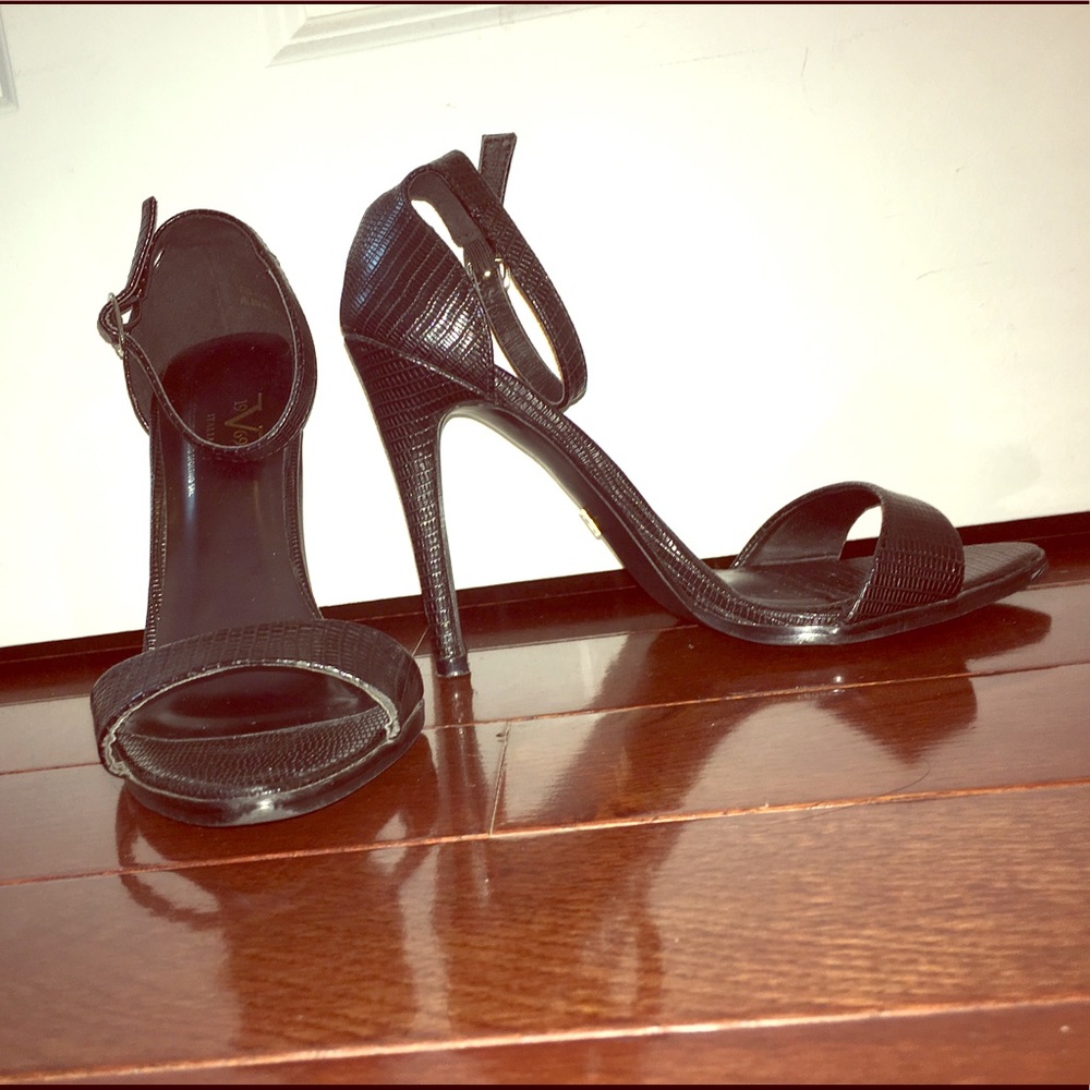 Versace shoes Size 7.5
